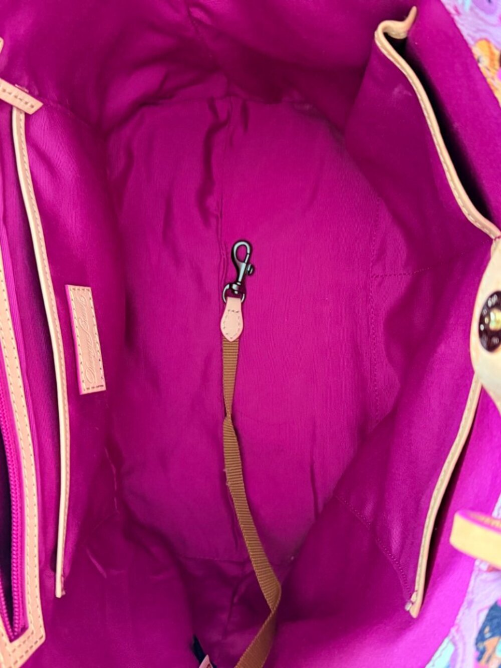 ๐ถ Disney Dooney & Bourke Pink "Disney Dogs" Tote ๐ถ - Picture 9 of 12